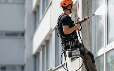 Nettoyage de façade en accès difficile : pourquoi les cordes sont souvent la meilleure solution